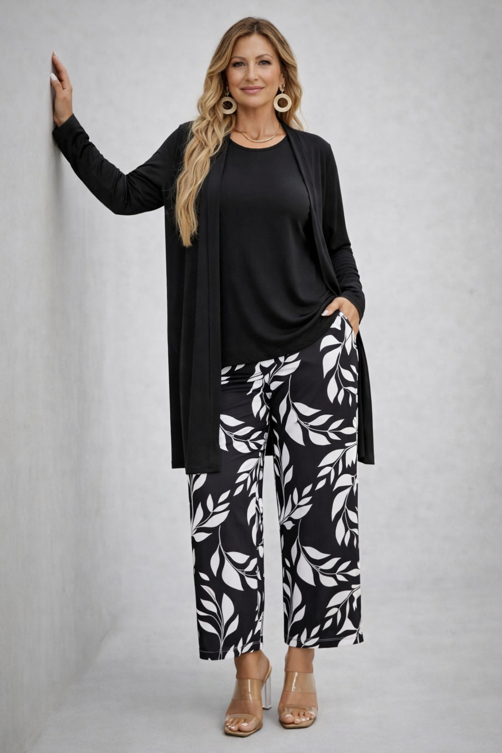 Black and White / 4XL